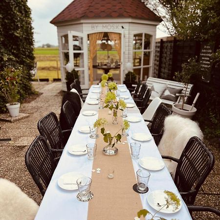 By Mosk Bed & Breakfast Engelum Bagian luar foto