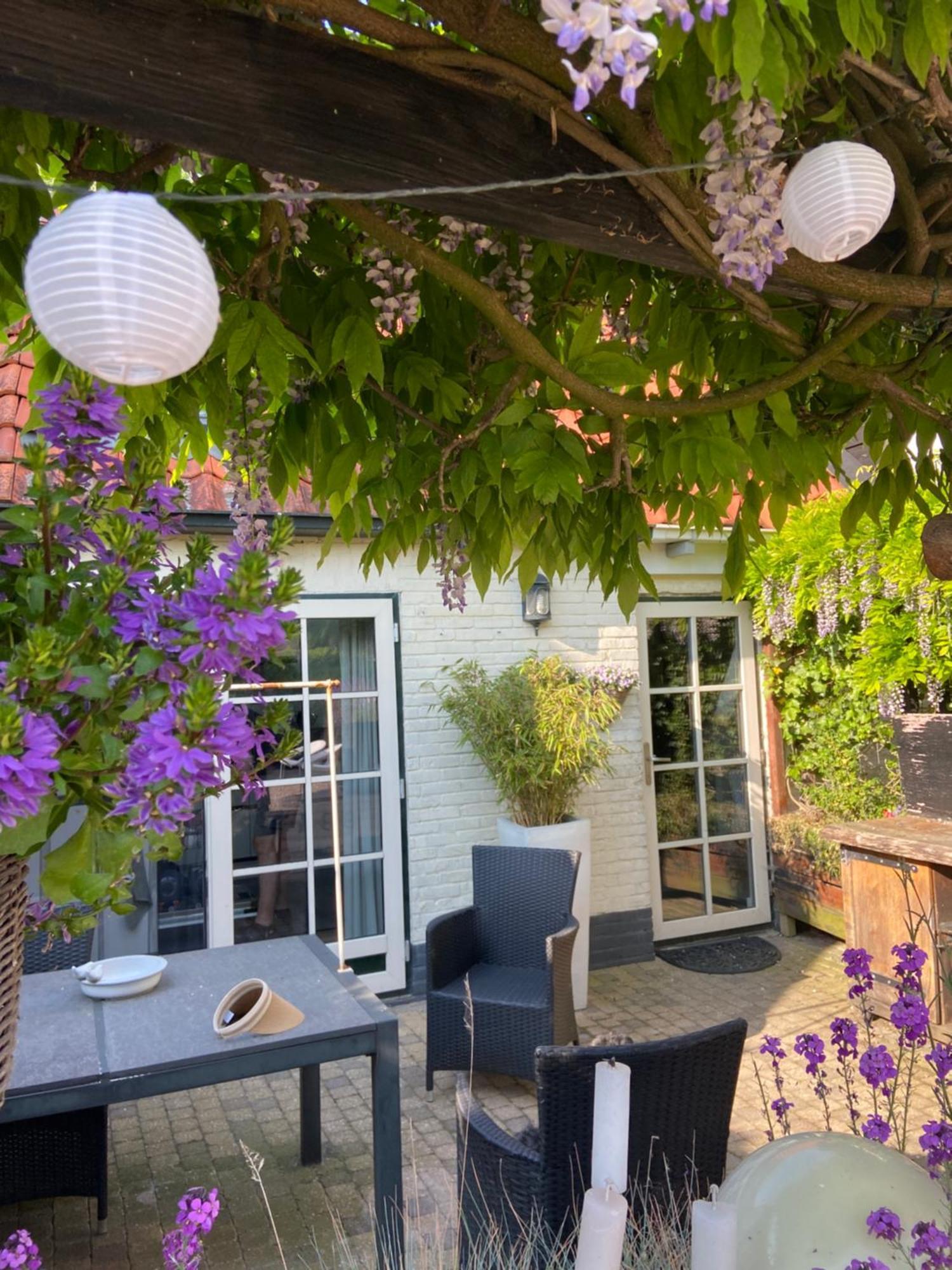 By Mosk Bed & Breakfast Engelum Bagian luar foto